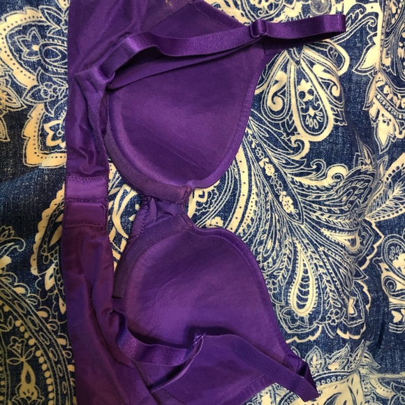 bras - Picture 3 of 7